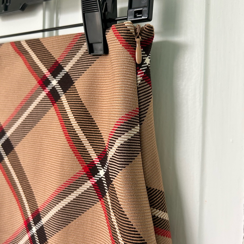 H&M Tan and Red Plaid Pencil Skirt - Picture 4 of 6